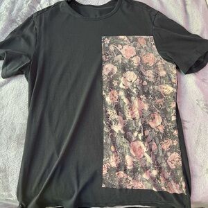 Lululemon Men’s T-Shirt